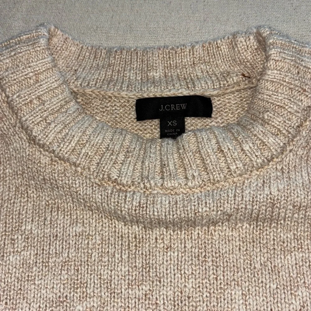 J. Crew women’s beige marled crew neck puff sleeve knit sweater size XS‎
